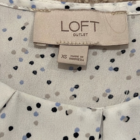 Two Loft Outlet Tank Tops - Picture 7 of 8
